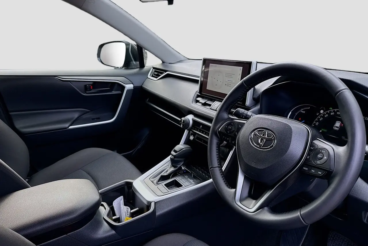 2025 Toyota RAV4 Gallery Image 21