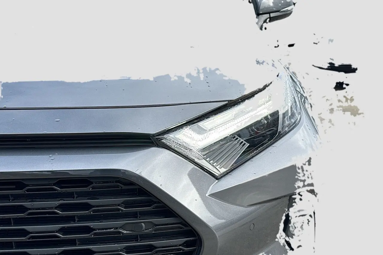 2025 Toyota RAV4 Gallery Image 3