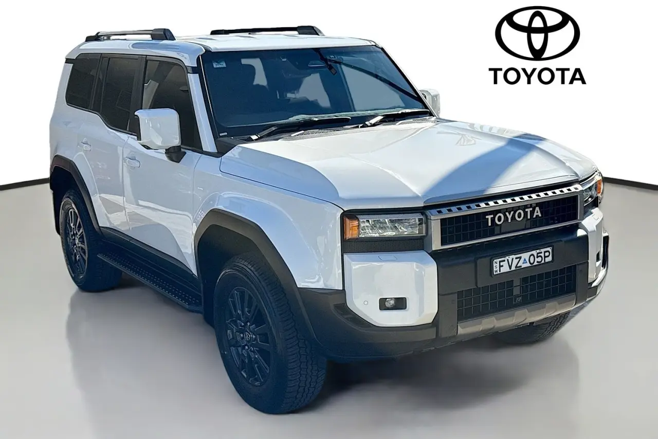 2025 Toyota Landcruiser Prado Gallery Image 30