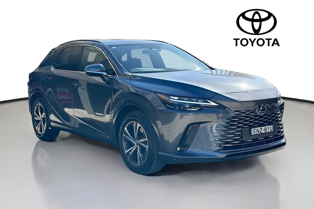 2025 Lexus RX Gallery Image 1