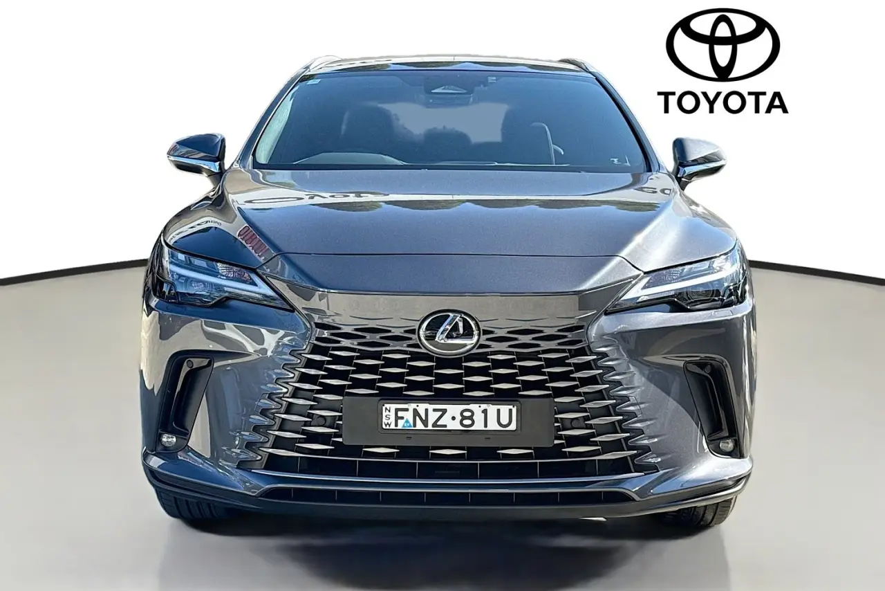 2025 Lexus RX Gallery Image 2