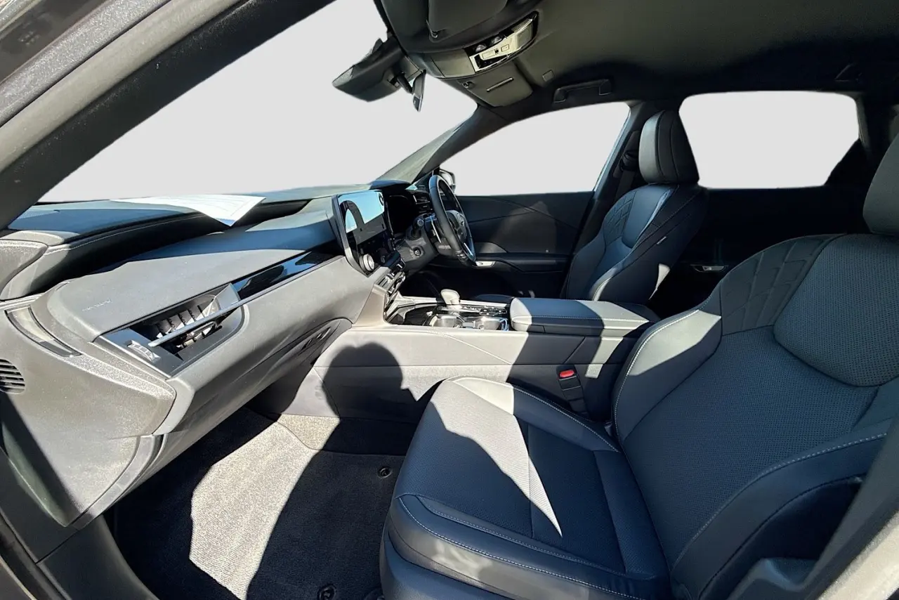 2025 Lexus RX Gallery Image 24