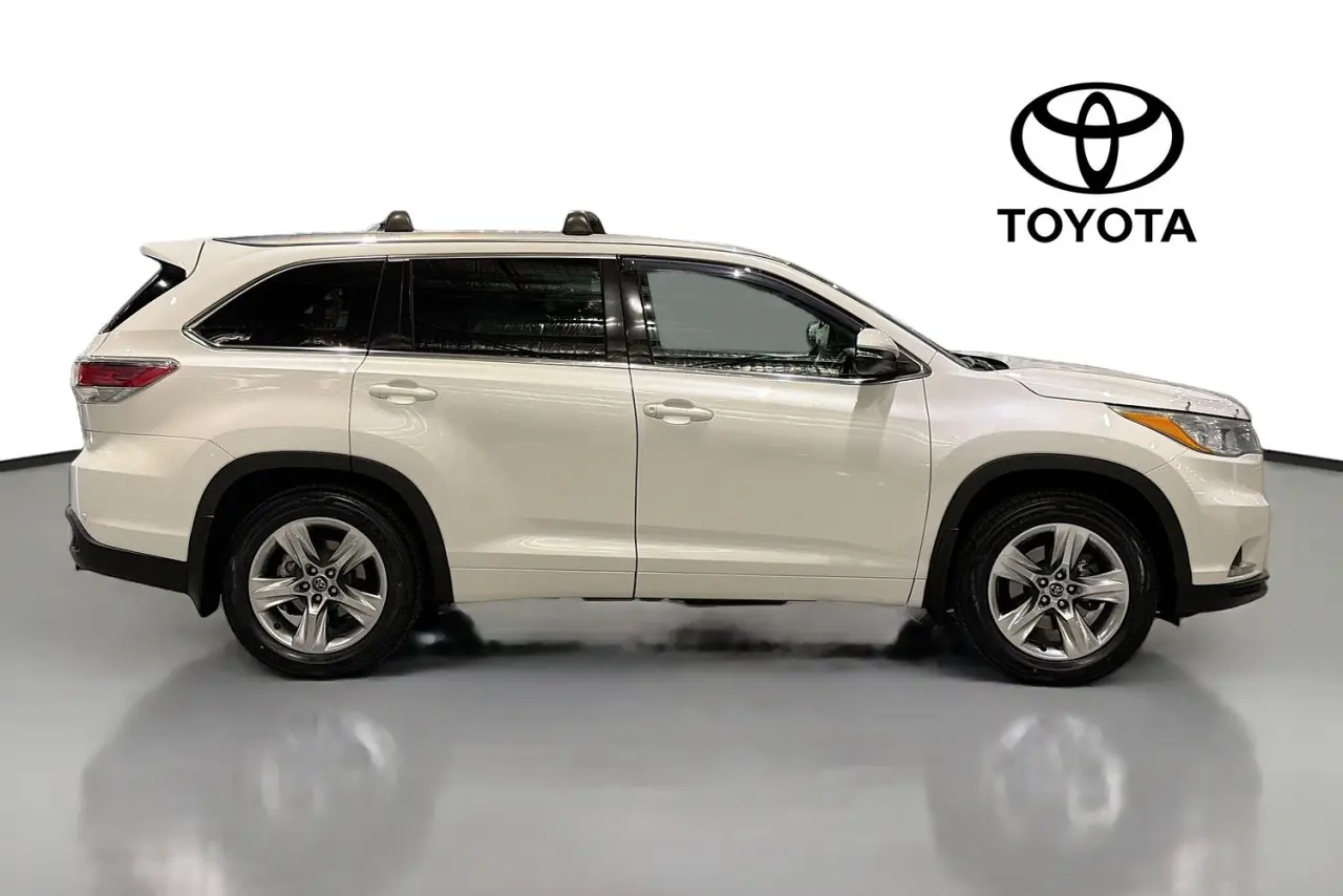 2016 Toyota Kluger Gallery Image 11