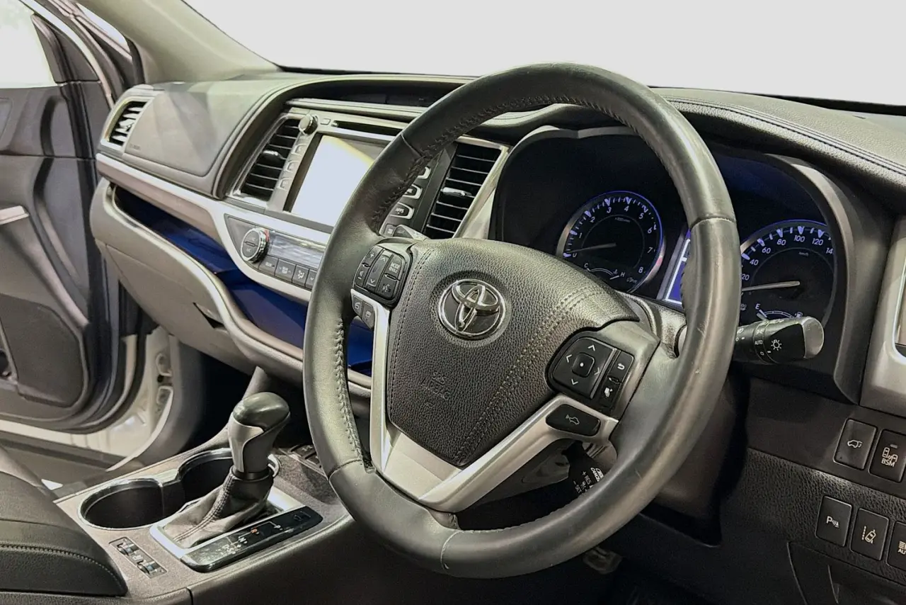 2016 Toyota Kluger Gallery Image 14