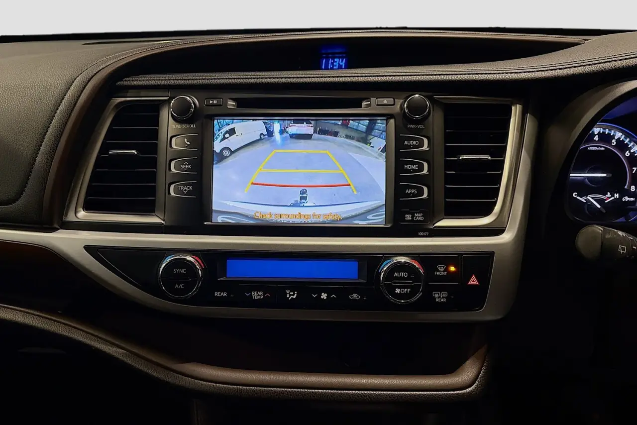2016 Toyota Kluger Gallery Image 16