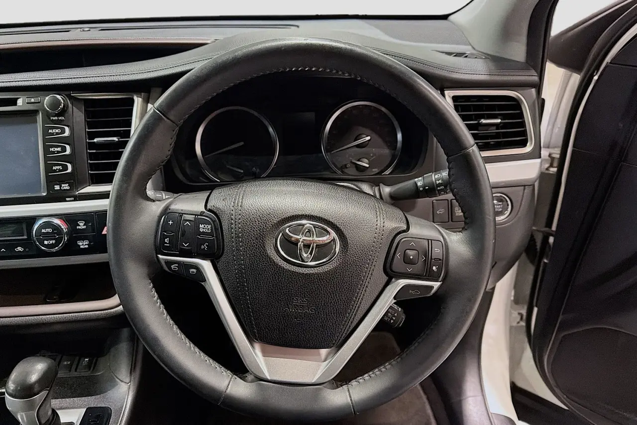 2016 Toyota Kluger Gallery Image 21
