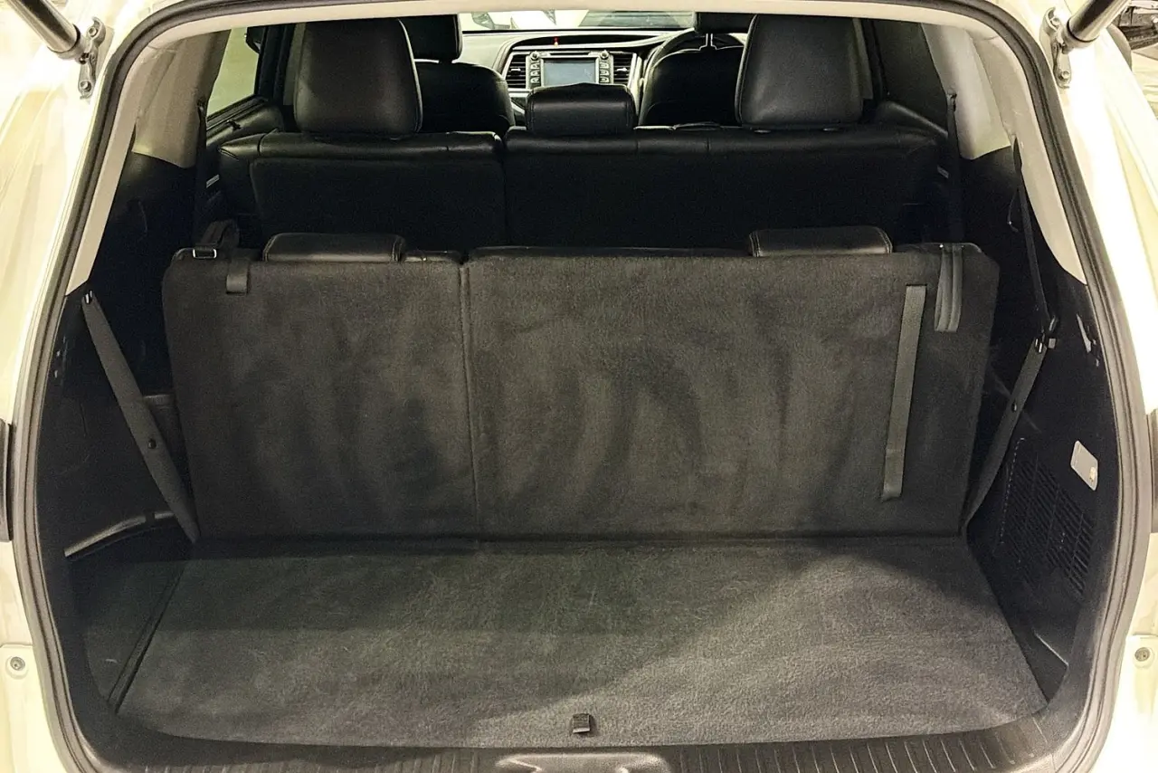 2016 Toyota Kluger Gallery Image 27