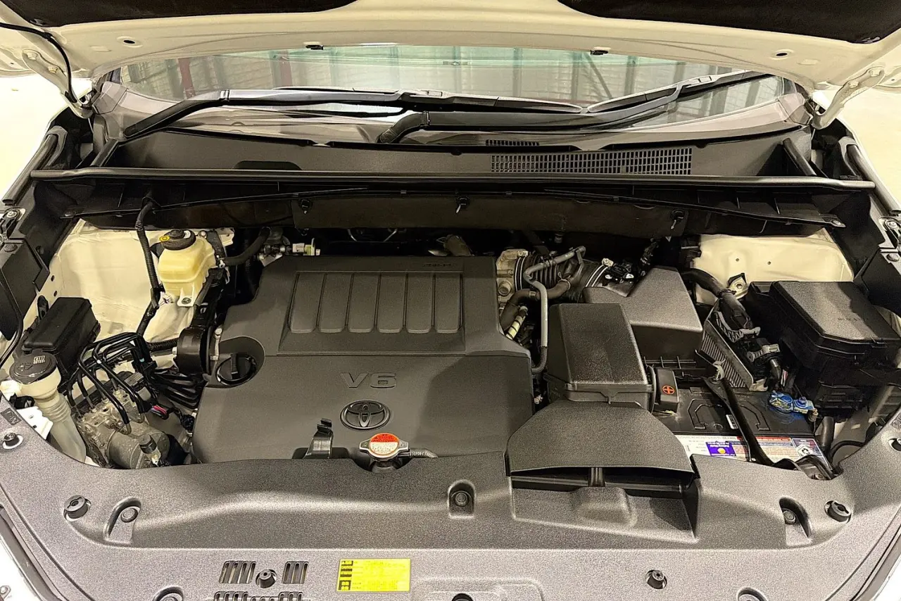 2016 Toyota Kluger Gallery Image 29