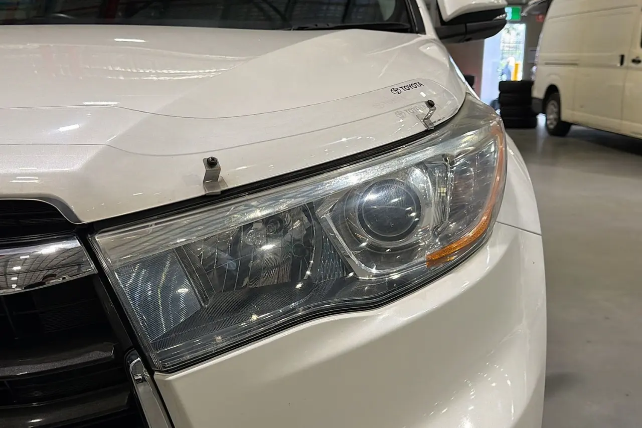 2016 Toyota Kluger Gallery Image 3