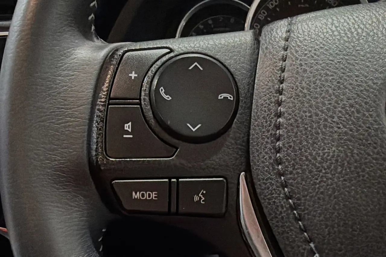 2017 Toyota Corolla Gallery Image 19