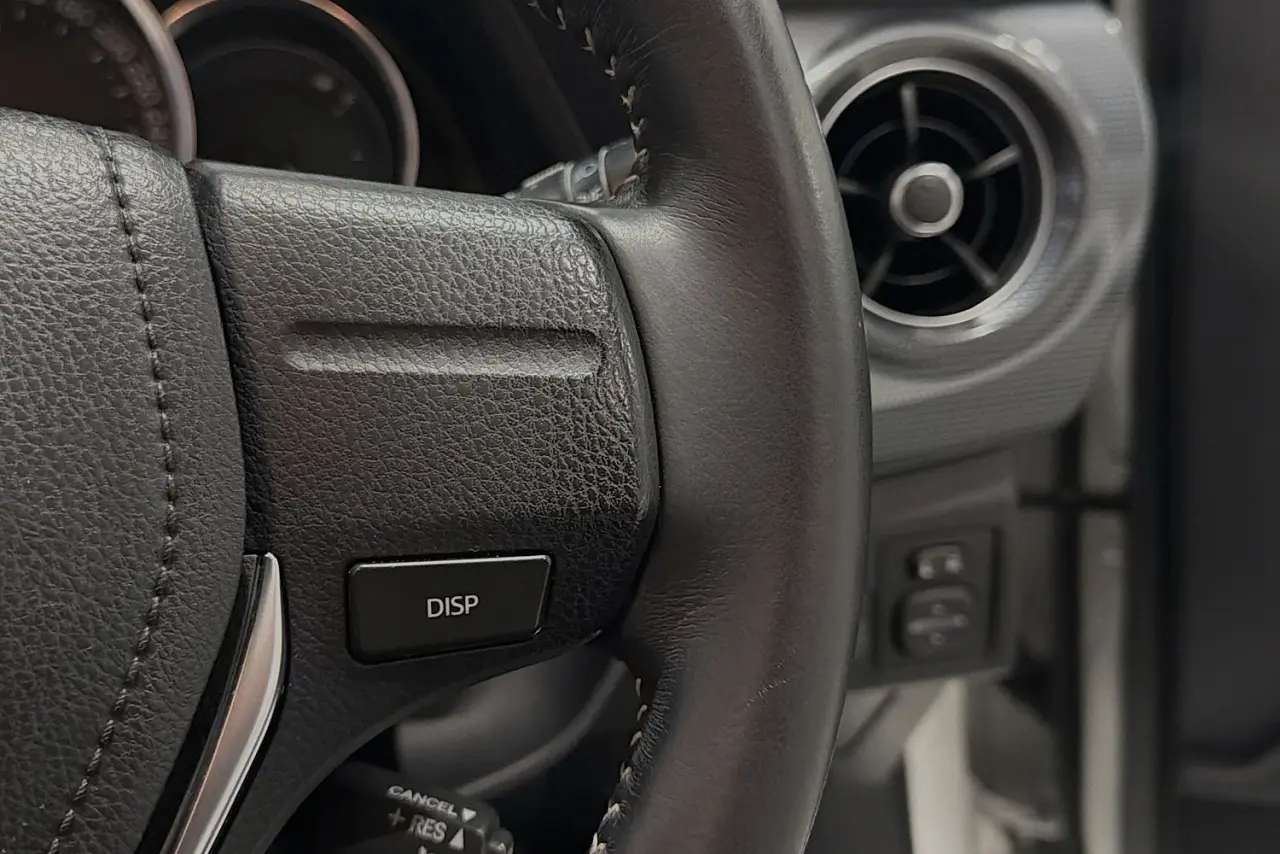 2017 Toyota Corolla Gallery Image 20