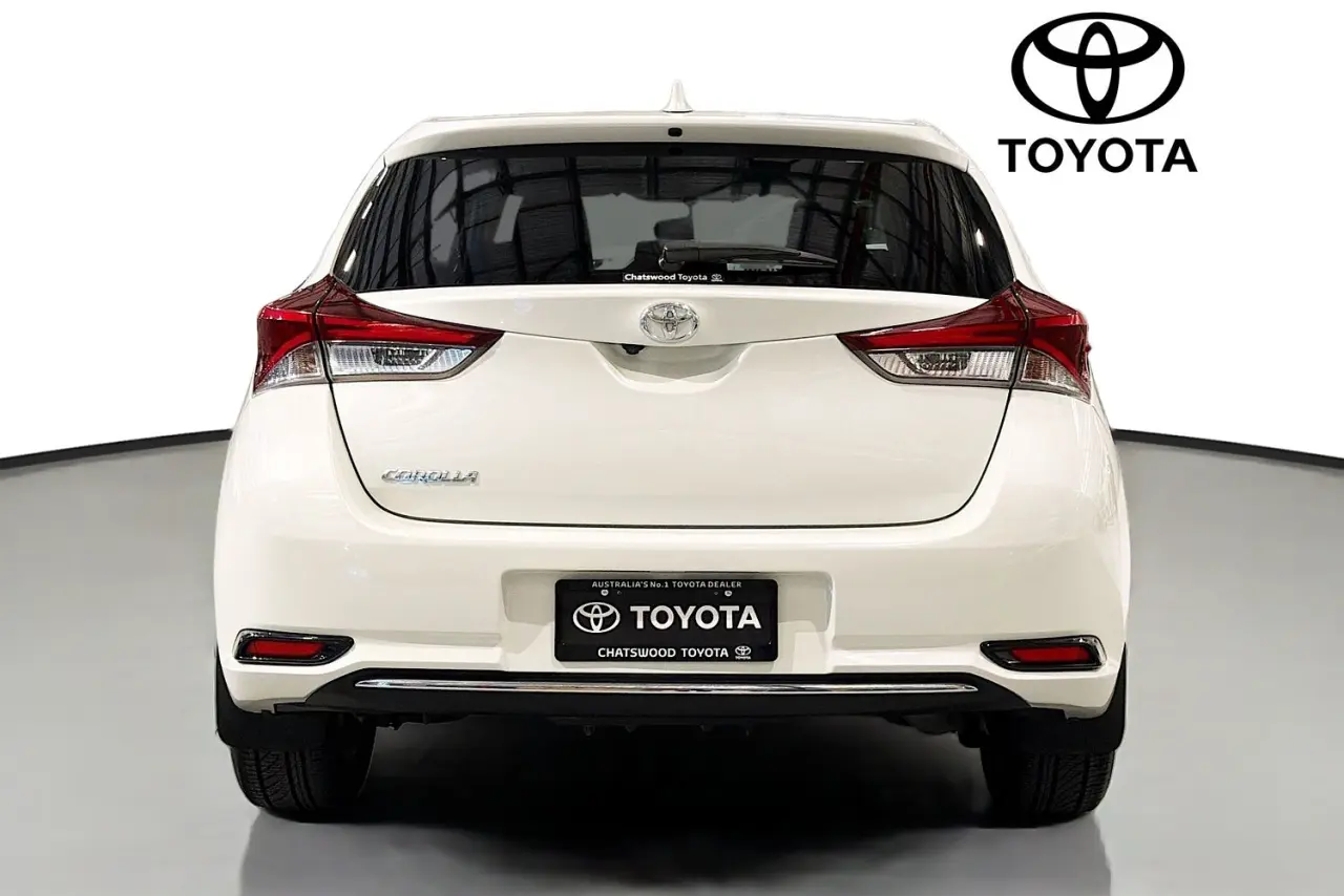 2017 Toyota Corolla Gallery Image 7