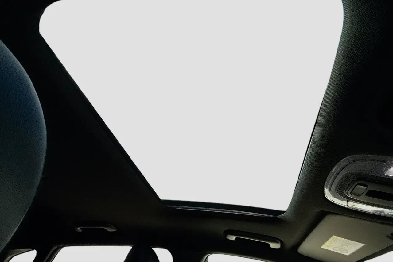 2025 Hyundai Kona Gallery Image 12