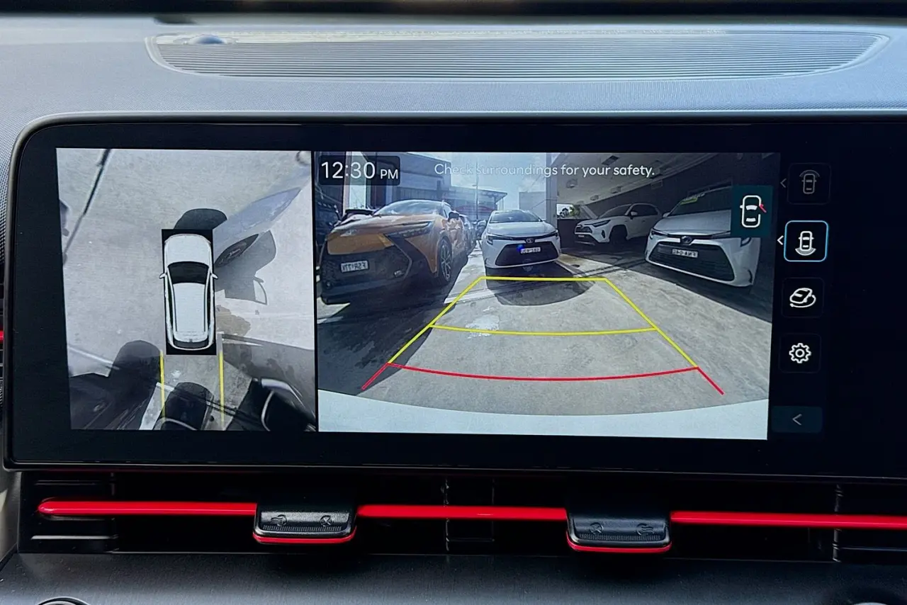 2025 Hyundai Kona Gallery Image 16