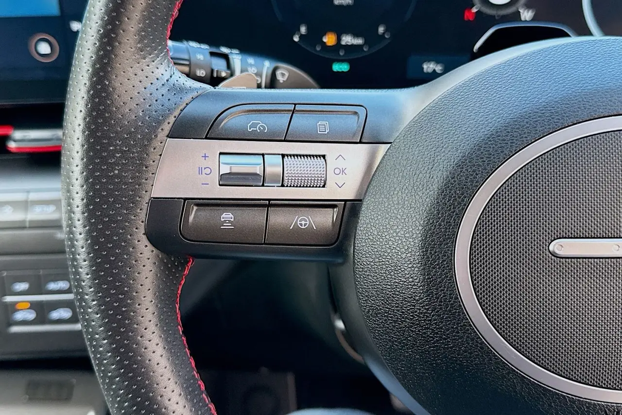 2025 Hyundai Kona Gallery Image 19