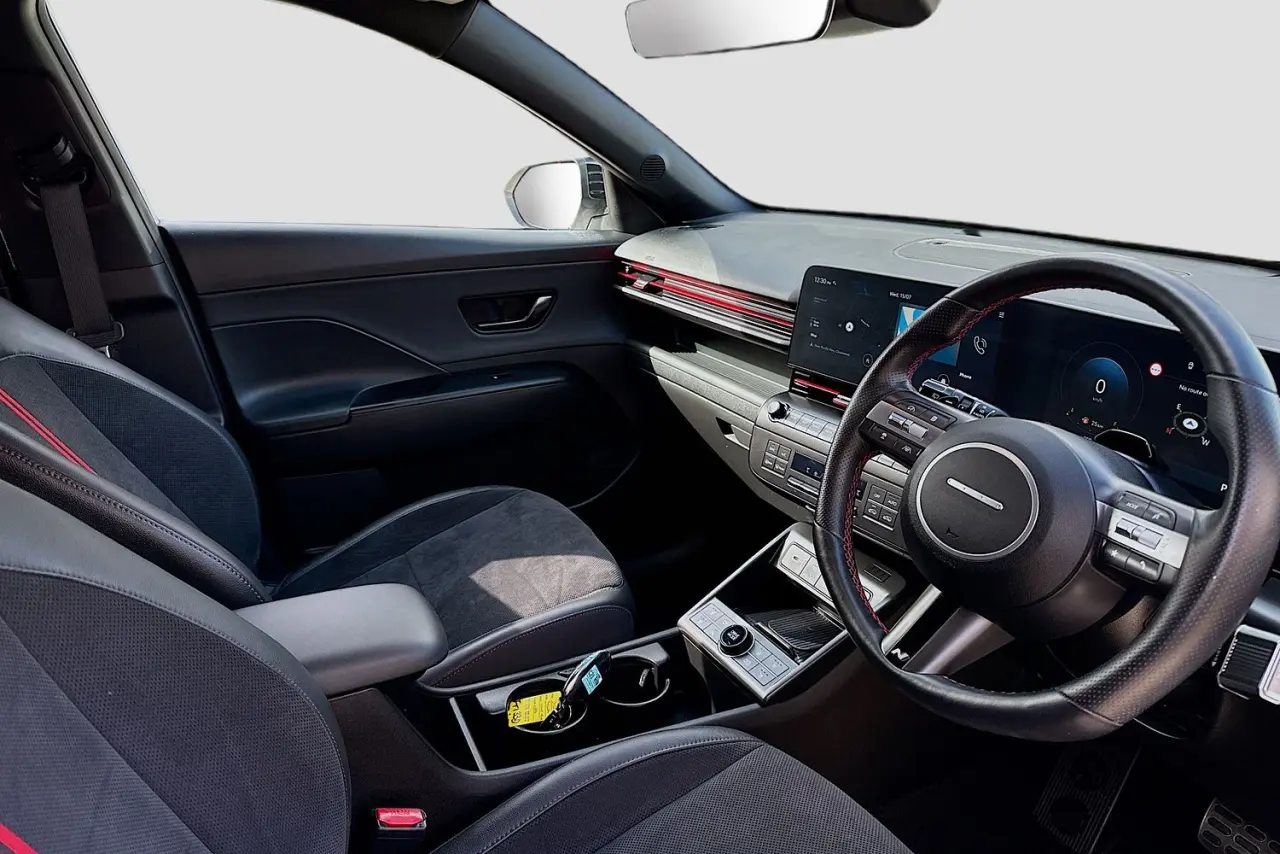 2025 Hyundai Kona Gallery Image 23