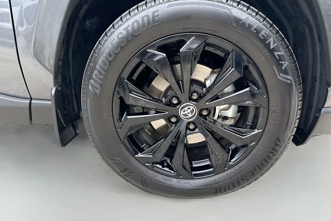 2025 Toyota RAV4 Gallery Image 56
