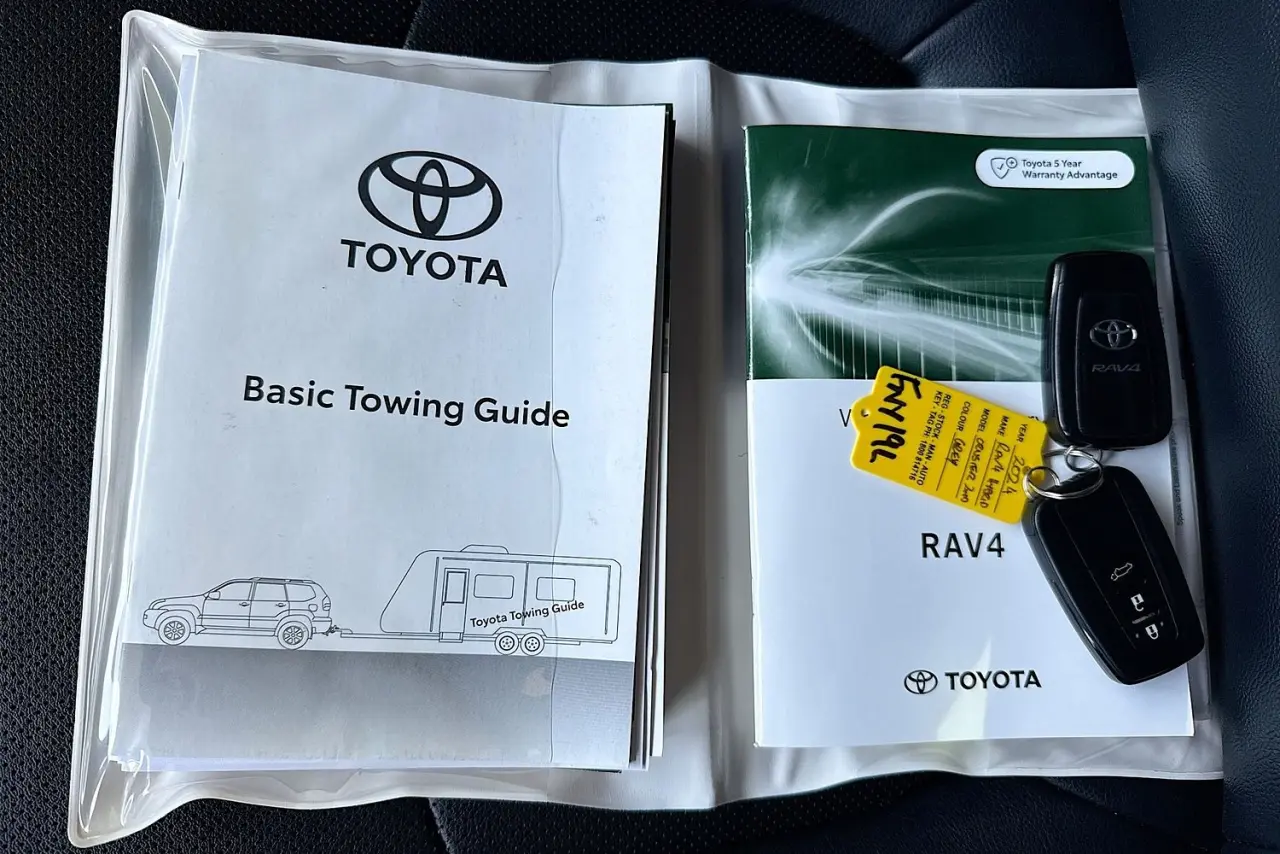 2025 Toyota RAV4 Gallery Image 59