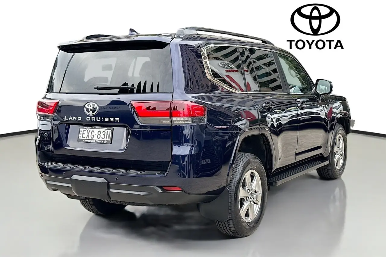 2023 Toyota Landcruiser Gallery Image 10