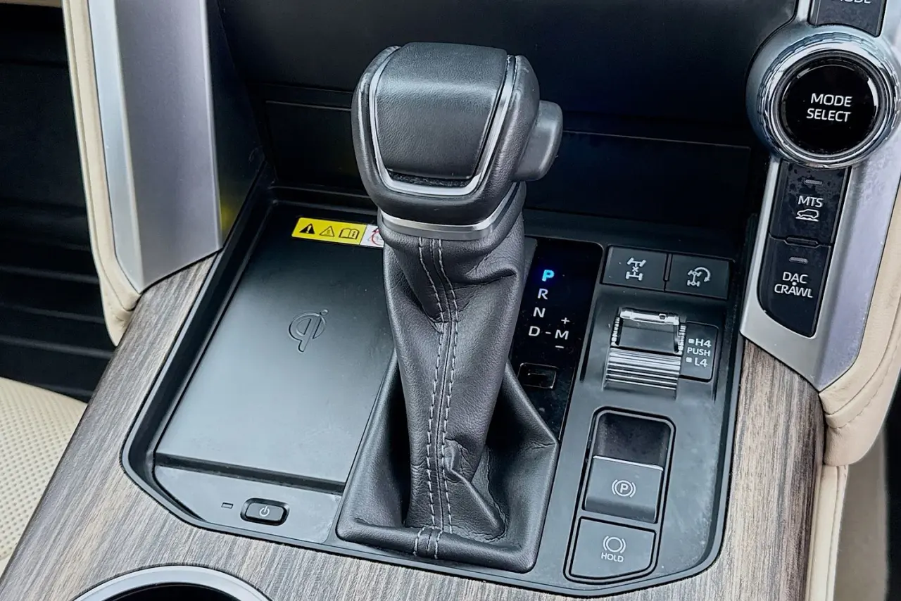 2023 Toyota Landcruiser Gallery Image 18