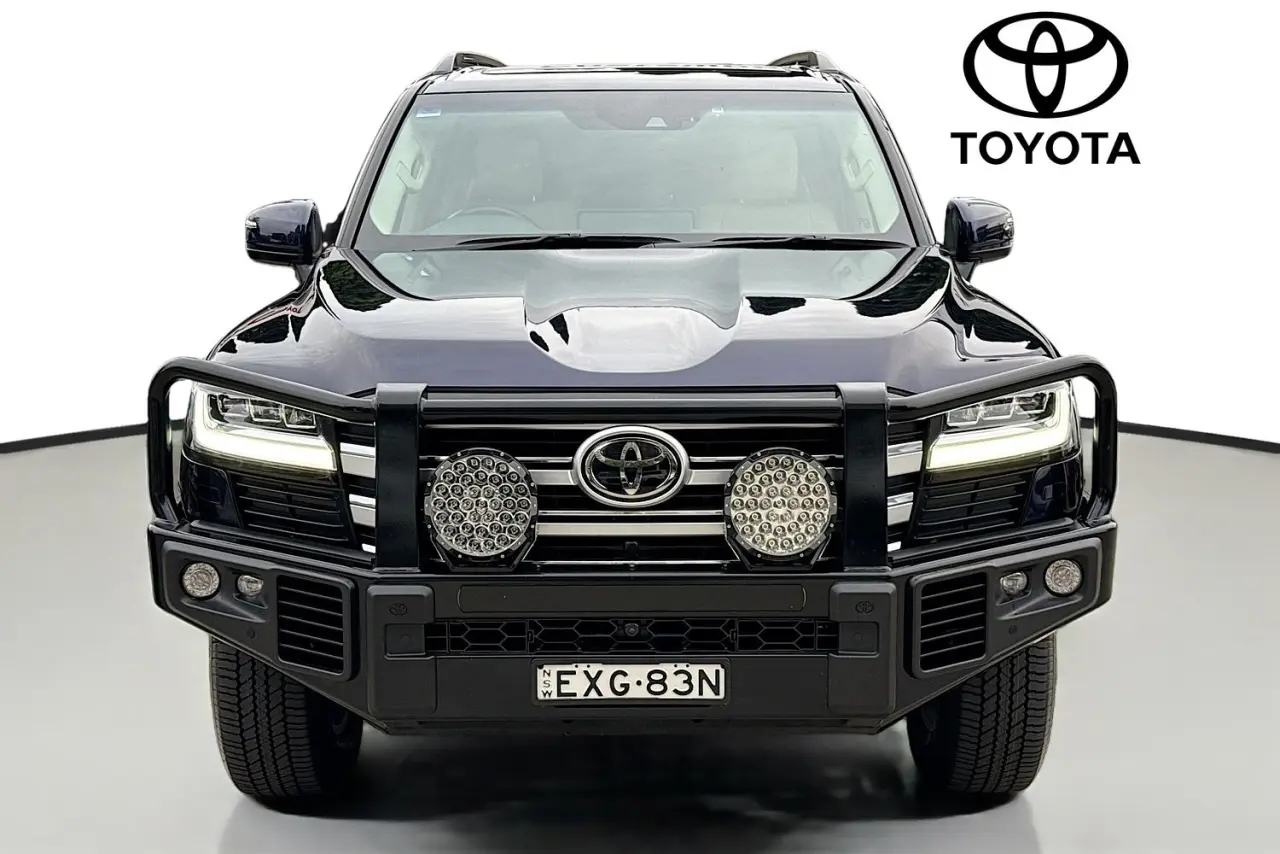 2023 Toyota Landcruiser Gallery Image 2