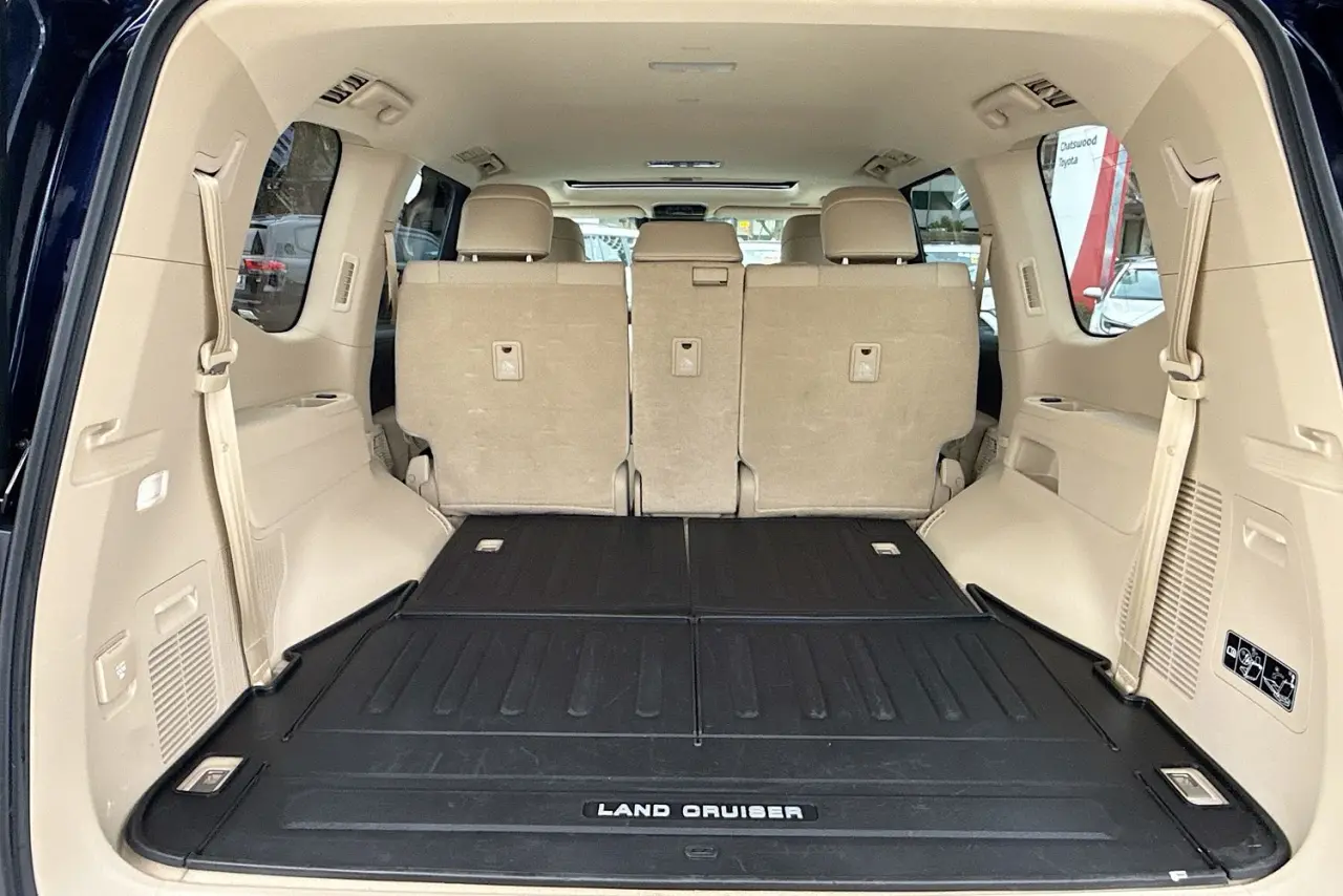 2023 Toyota Landcruiser Gallery Image 27