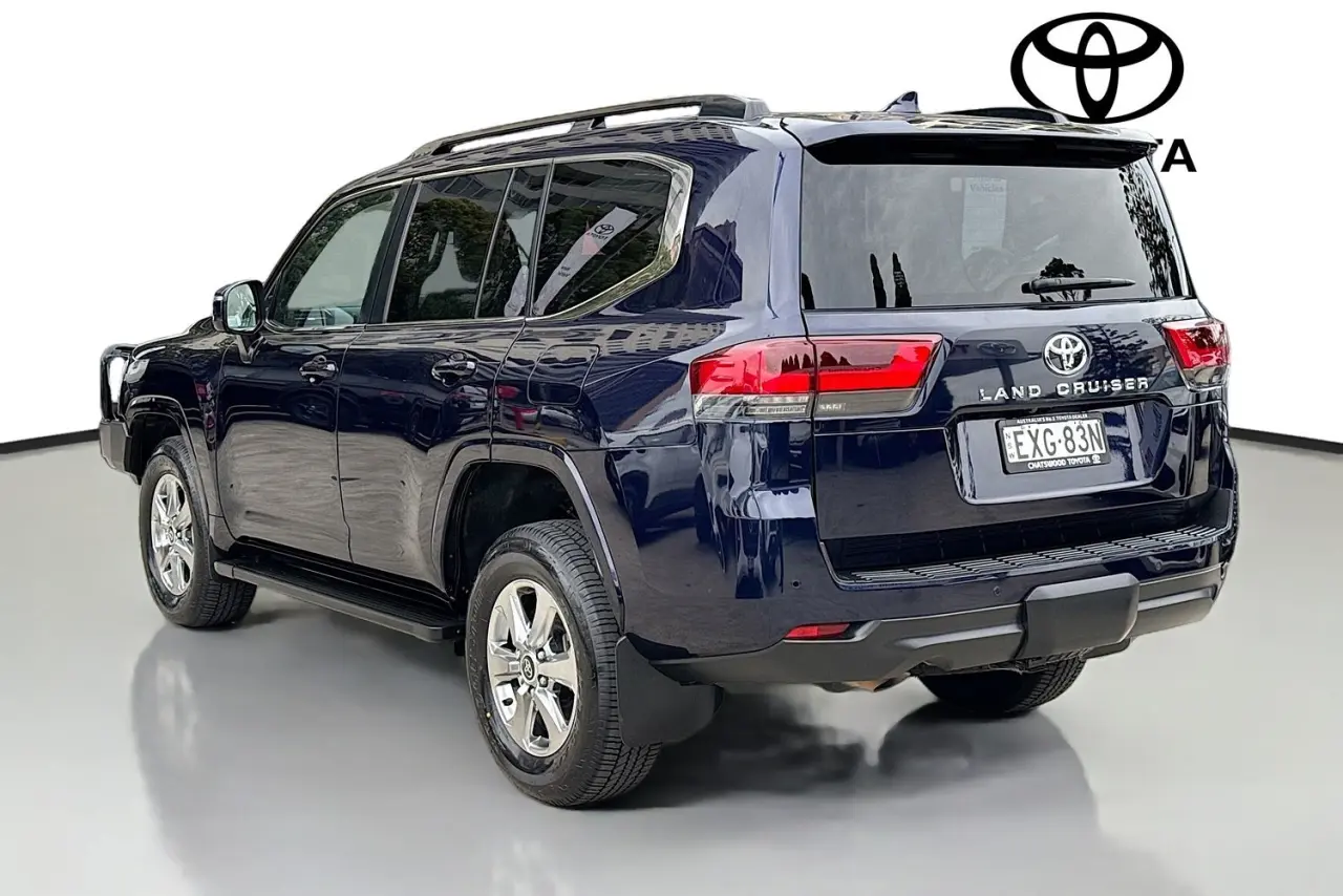 2023 Toyota Landcruiser Gallery Image 6