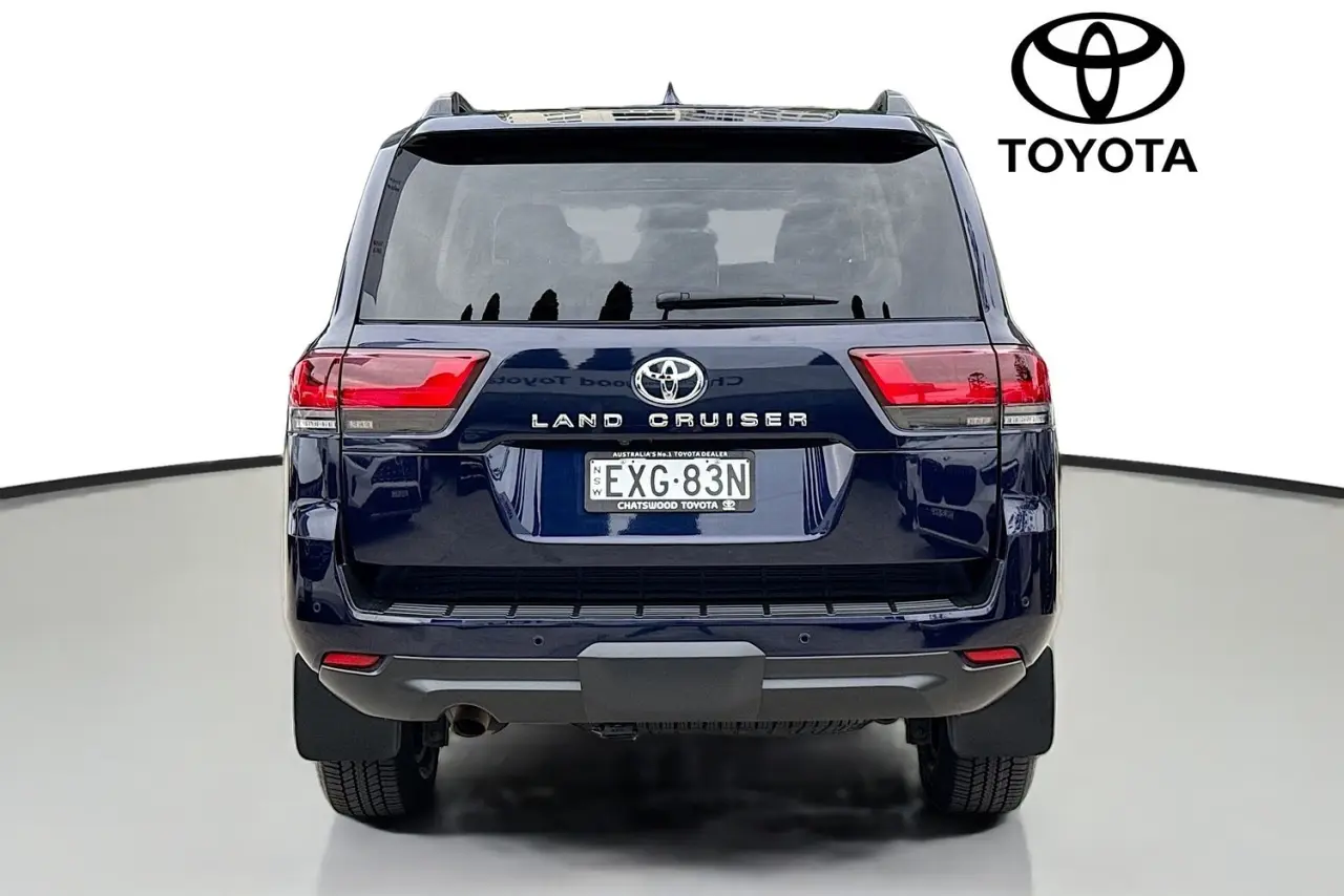 2023 Toyota Landcruiser Gallery Image 7