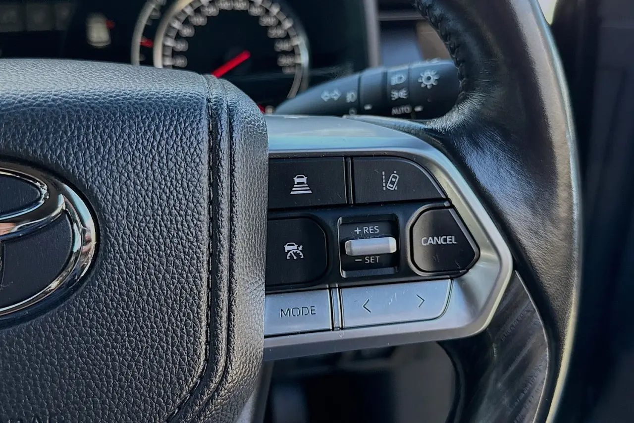 2023 Toyota Landcruiser Gallery Image 20