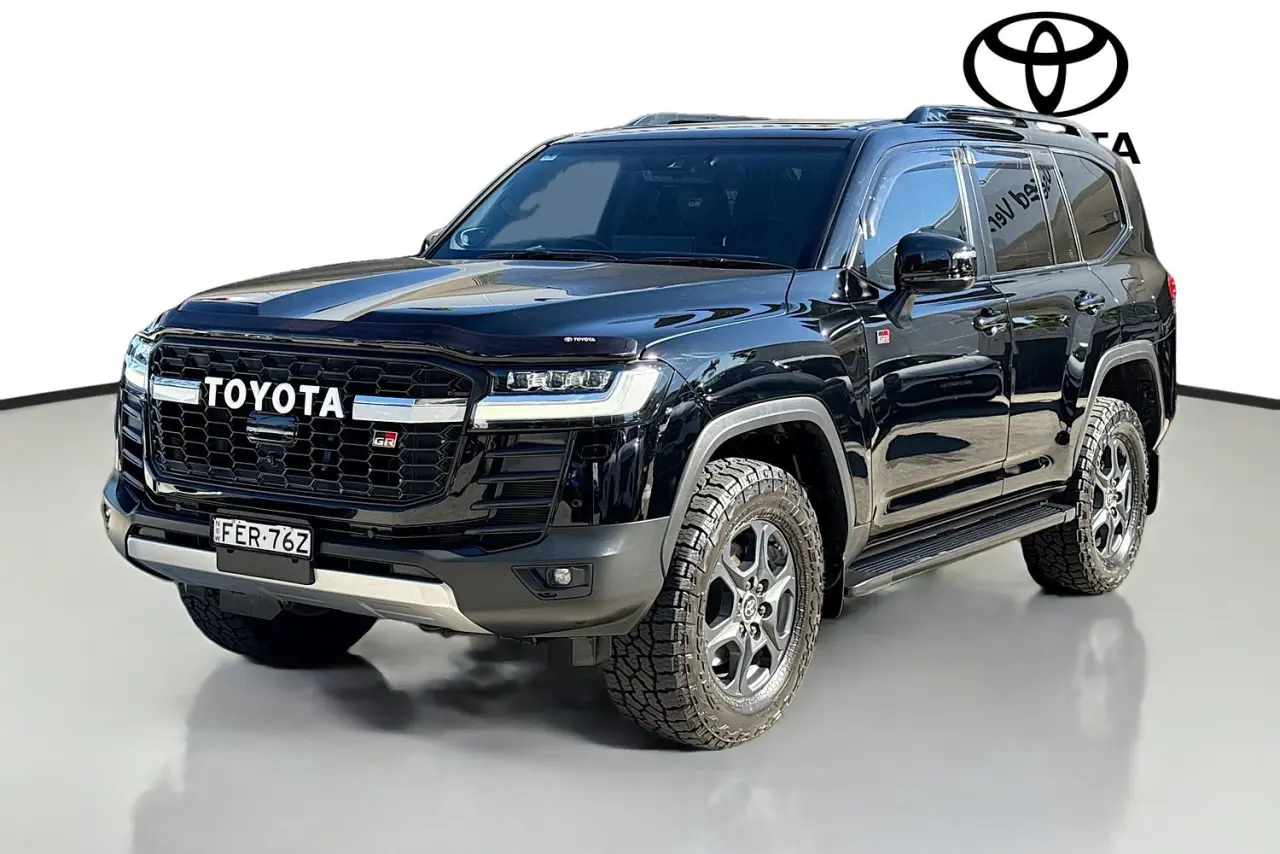 2023 Toyota Landcruiser Gallery Image 4