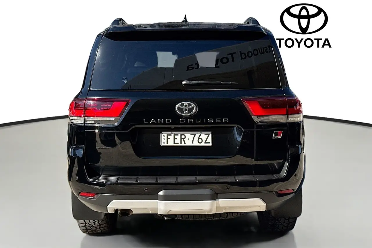 2023 Toyota Landcruiser Gallery Image 7
