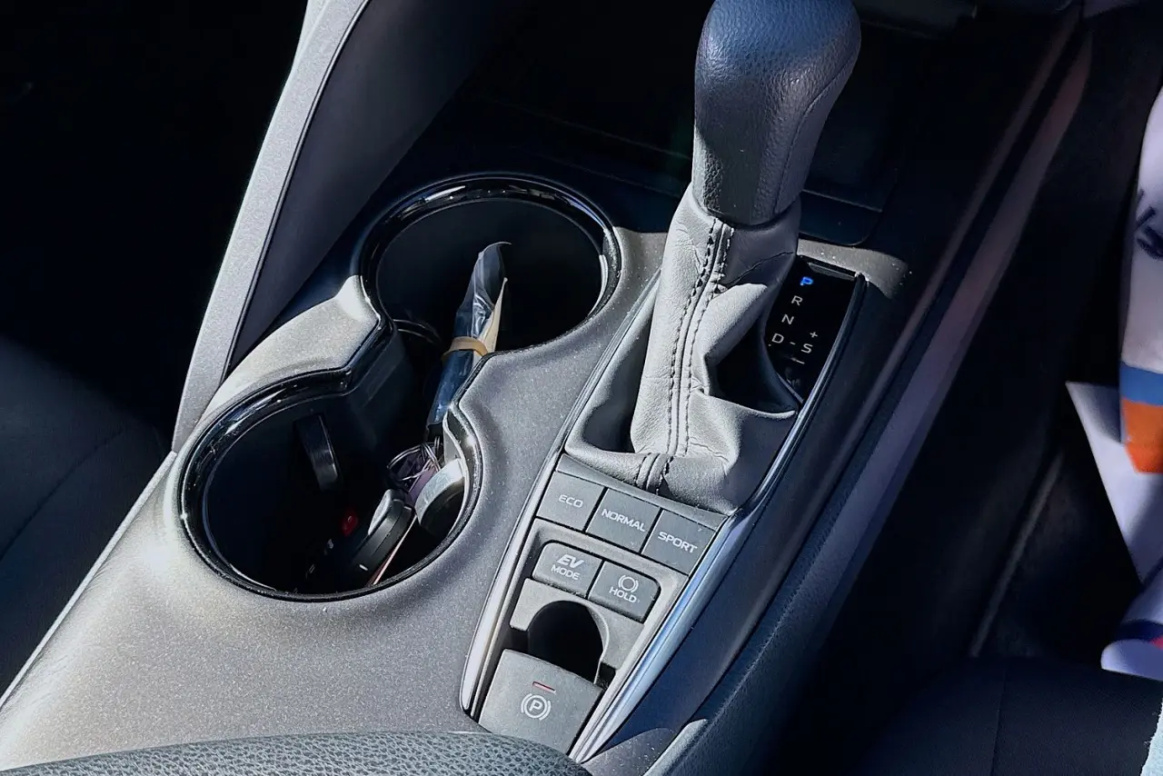2023 Toyota Camry Gallery Image 16