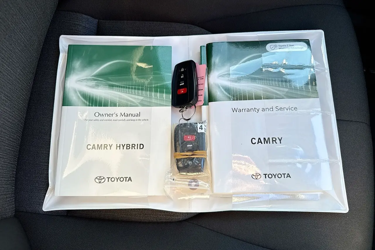 2023 Toyota Camry Gallery Image 28