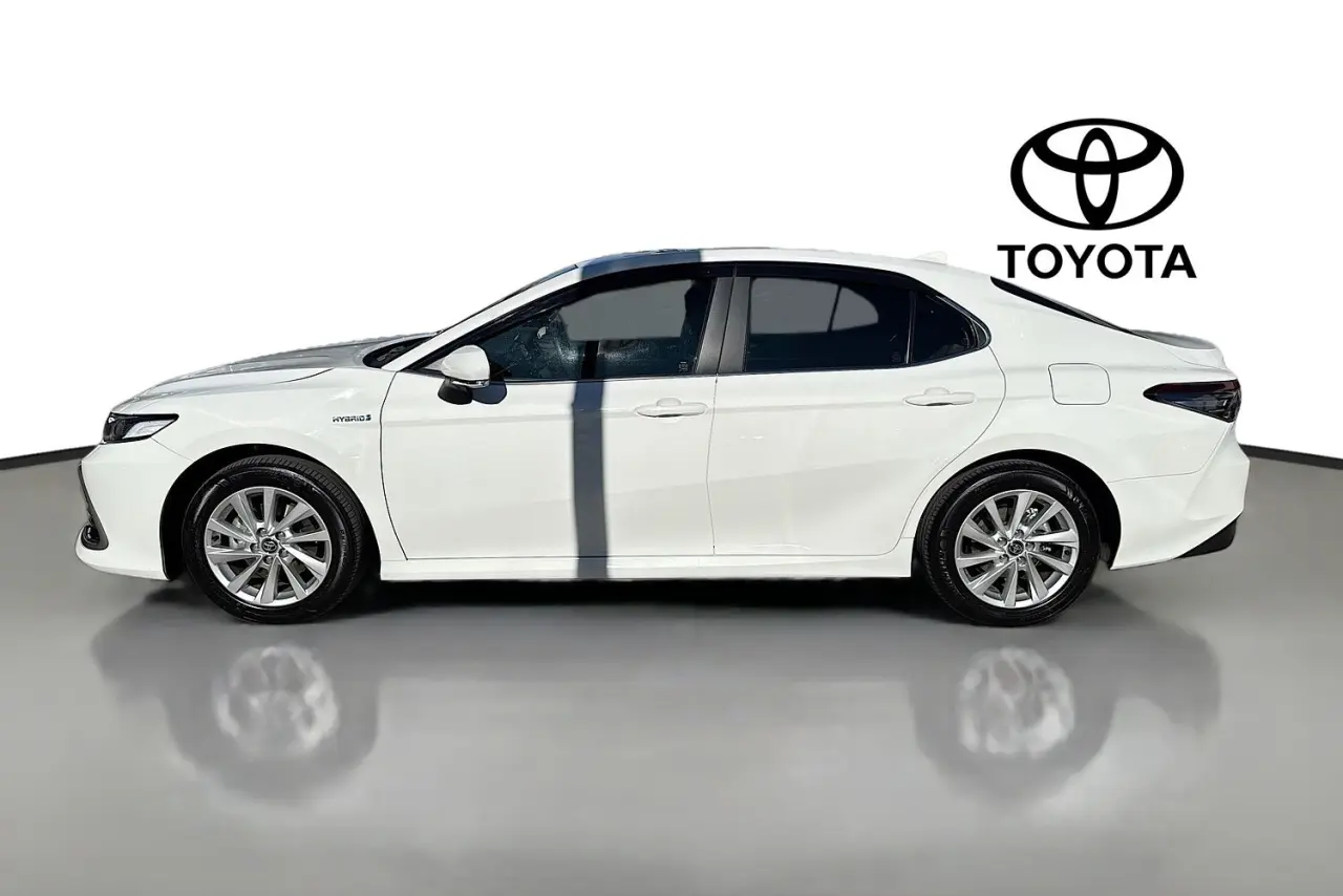 2023 Toyota Camry Gallery Image 5