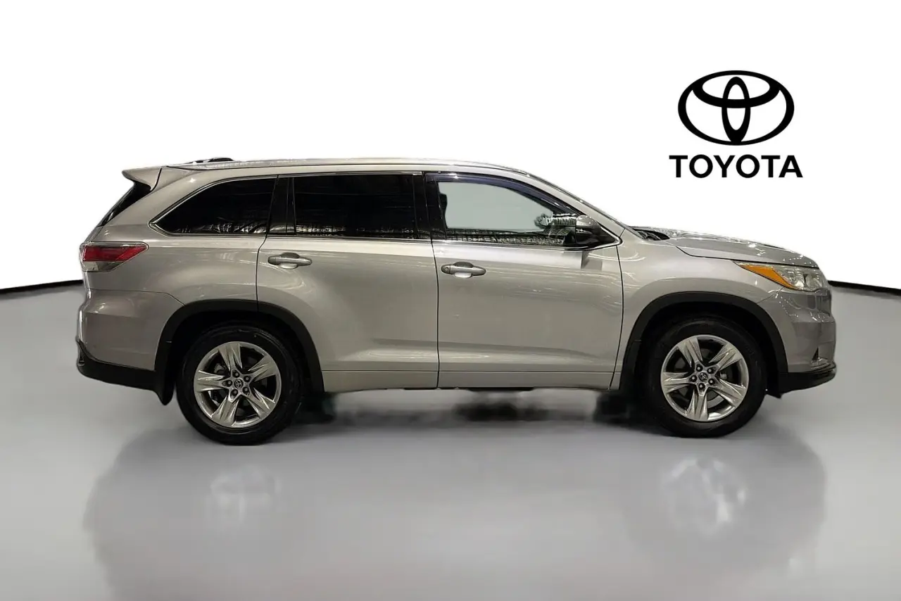 2016 Toyota Kluger Gallery Image 11