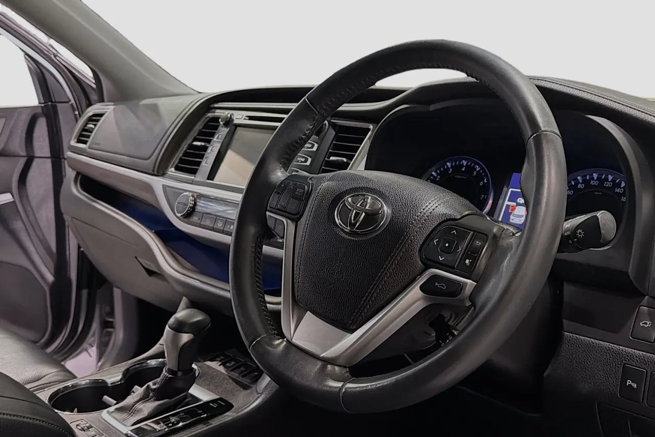 2016 Toyota Kluger Gallery Image 14