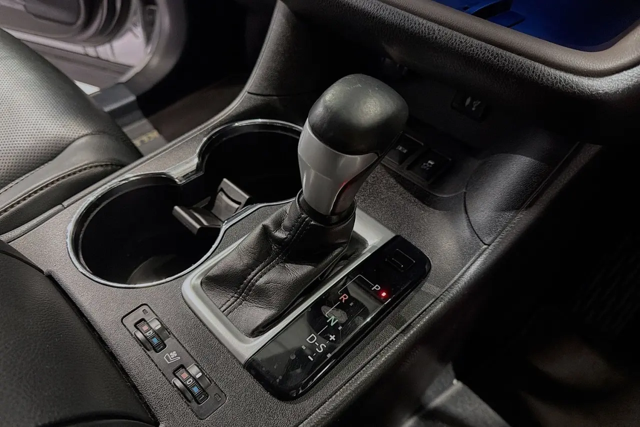 2016 Toyota Kluger Gallery Image 18