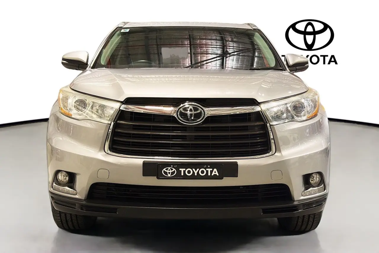 2016 Toyota Kluger Gallery Image 2