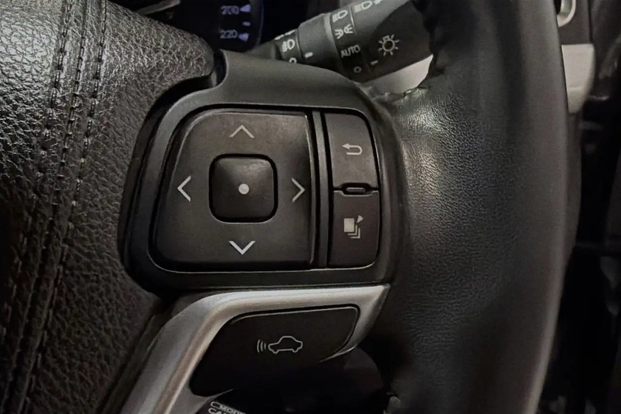 2016 Toyota Kluger Gallery Image 20