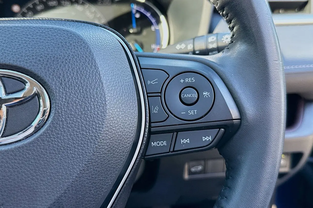 2021 Toyota RAV4 Gallery Image 20