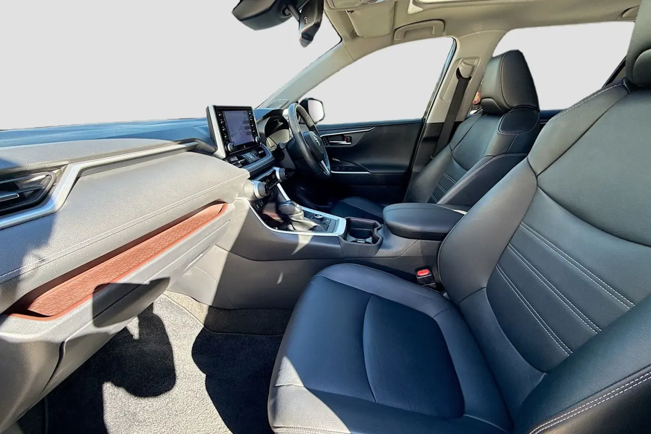 2021 Toyota RAV4 Gallery Image 25