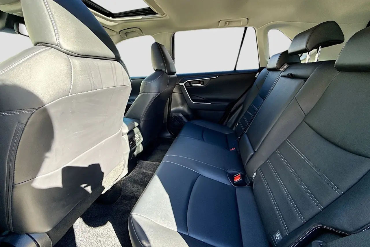 2021 Toyota RAV4 Gallery Image 26