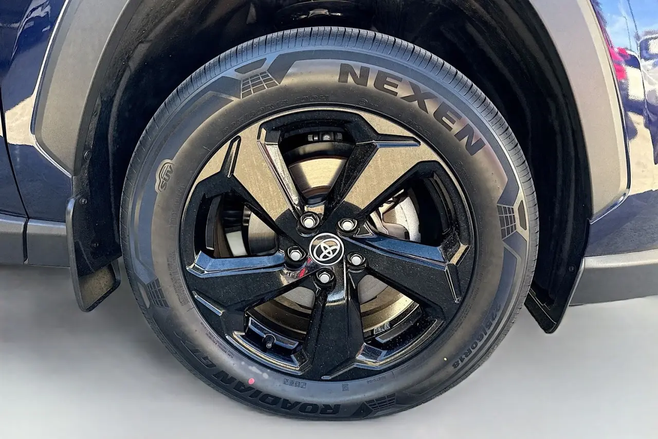 2021 Toyota RAV4 Gallery Image 28