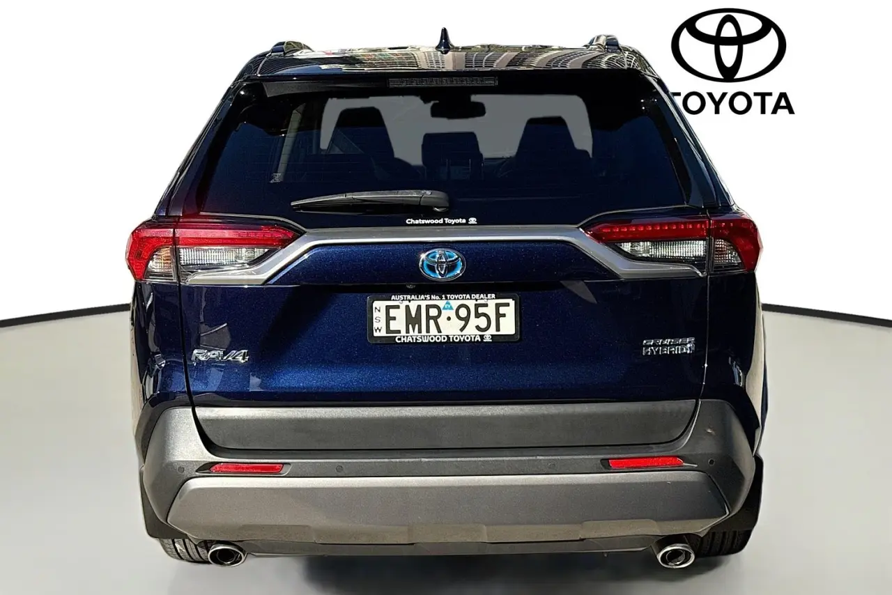 2021 Toyota RAV4 Gallery Image 7