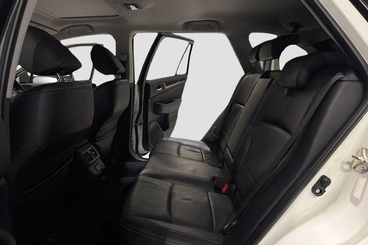 2019 Subaru Outback Gallery Image 26