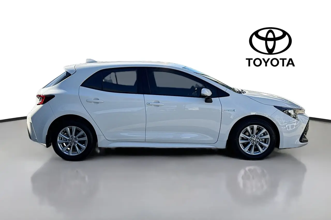 2024 Toyota Corolla Gallery Image 11