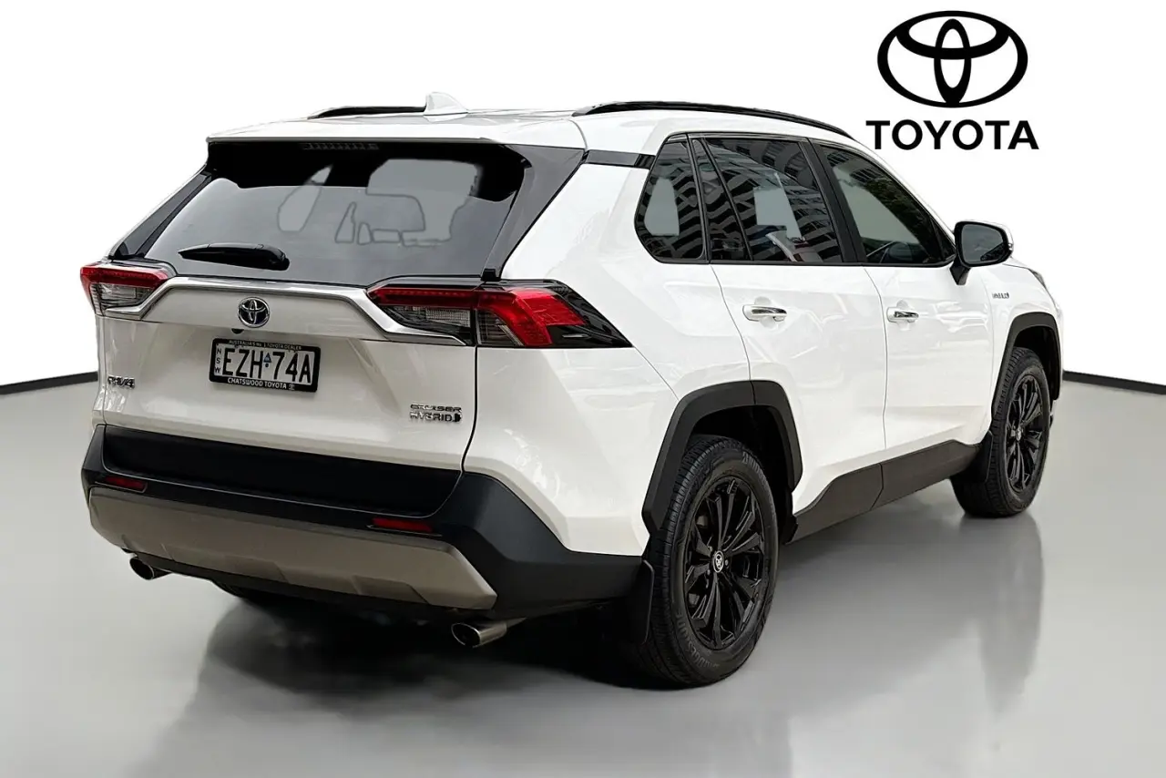 2023 Toyota RAV4 Gallery Image 10