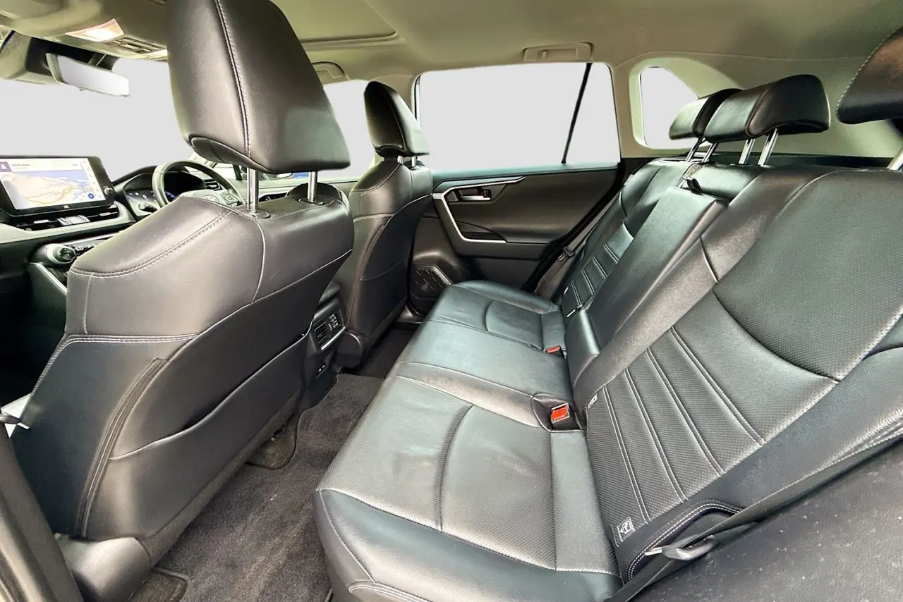 2023 Toyota RAV4 Gallery Image 26