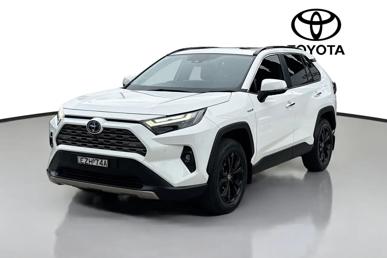 2023 Toyota RAV4 Gallery Image 4