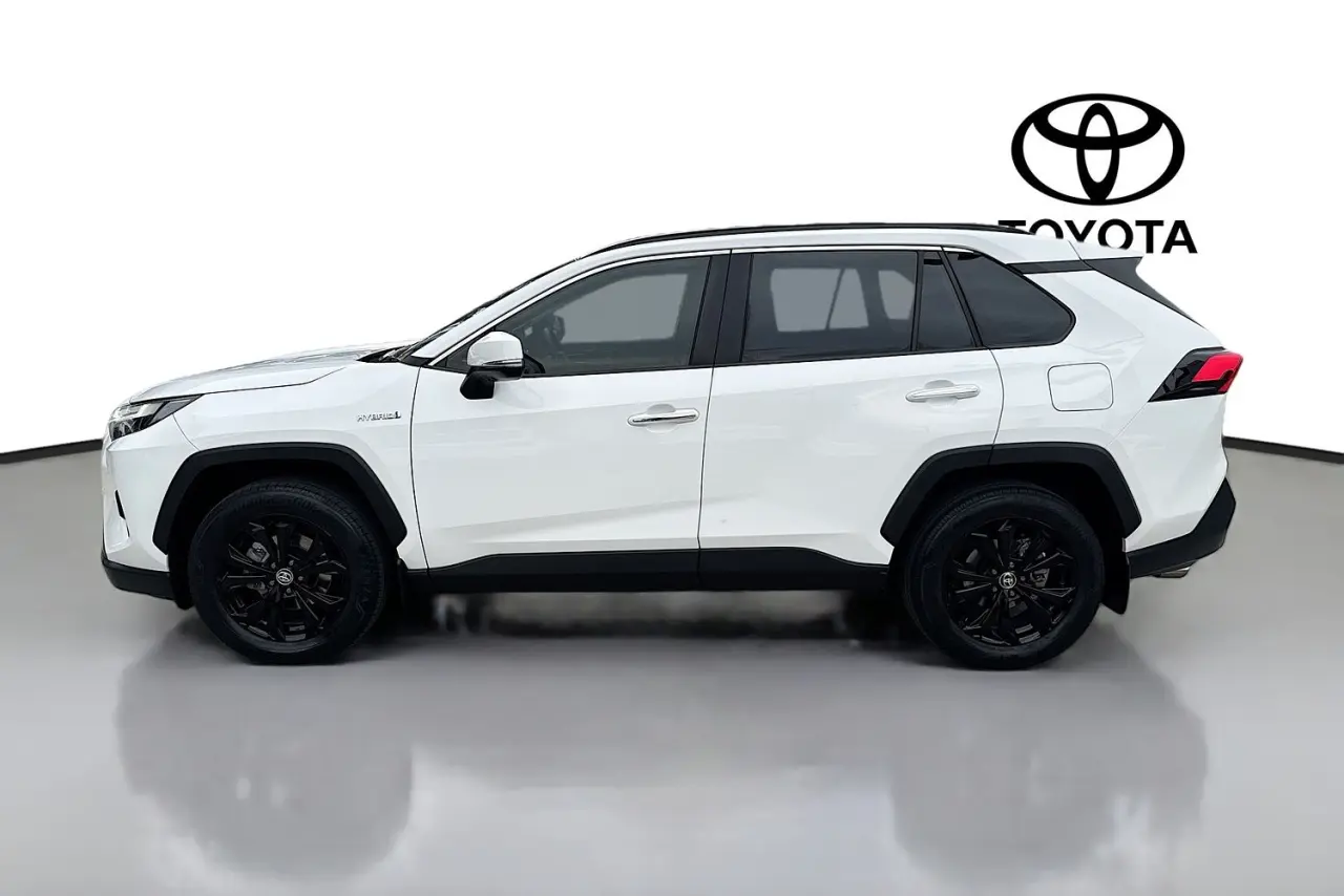 2023 Toyota RAV4 Gallery Image 5